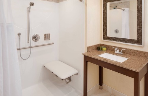 Westford Hotel | Westford Regency Inn & Conference Center