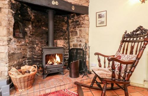 Worlington House | Westgate Cottage