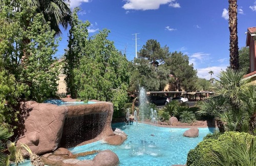 Las Vegas Resort | Westgate’s Flamingo bay Resort