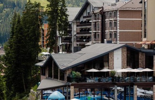 Bukovel Resort | Westhills Cottage Town & Spa