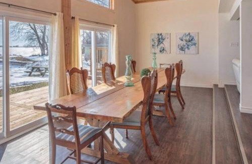 Bloomfield House | Westlake Consecon Cottage