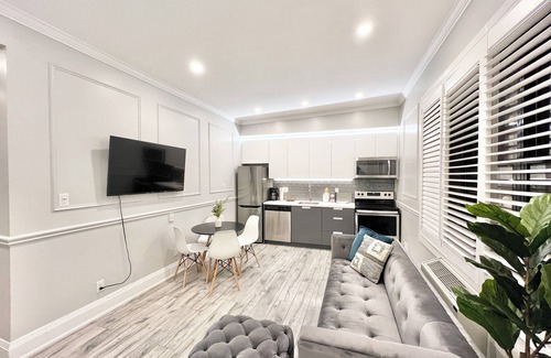 New Toronto Hotel | Westlake Hotel - The Andy Suite