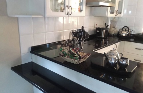 Hartbeespoort House | Westlake Waterfront Villa