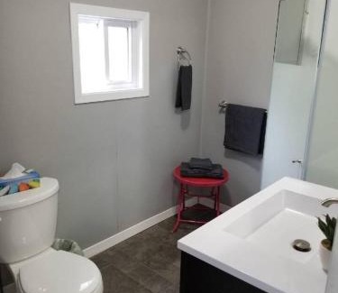 Bloomfield House | Westlake Waupoos Cottage
