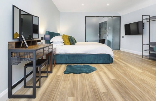 Ashtead House | Westleigh