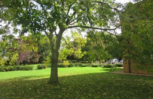 Moreton Pinkney Bed & Breakfast | Weston Hill Farm