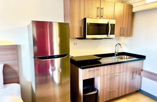Grande Prairie Hotel | Westport Inn