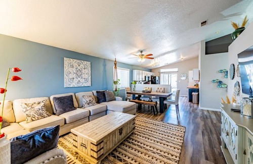 Albuquerque House | Westside Chic - 2 bedroom