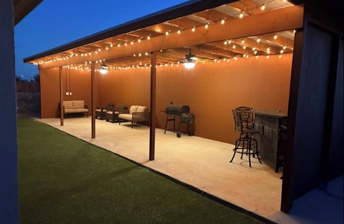 El Paso House | Westside Retreat – Fun & Comfort