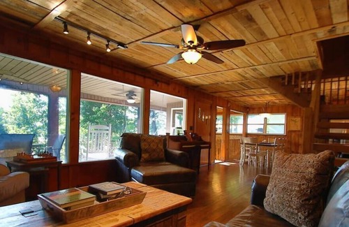 Silver Point House | Westview Cottage at Center Hill Lake