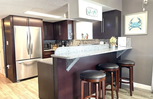 Gulf Shores Condo | Westwind 201 2 bd 2 ba gulf-front New building reno complete!