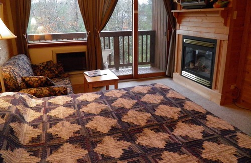 Buckhorn Hotel | Westwind Inn on the Lake