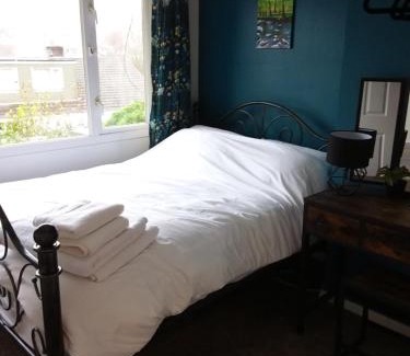 Treharris House | Westwood Drive
