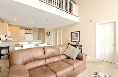 Osage Beach Condo | Wet Feet Retreat | Sleeping 8