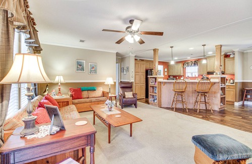 Claxton House | WFH-Friendly: Rural & Secluded Gem in Claxton!