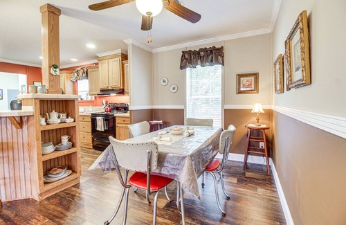 Claxton House | WFH-Friendly: Rural & Secluded Gem in Claxton!