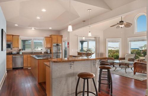 Whalehead Beach House | WH401 Ray and TD's