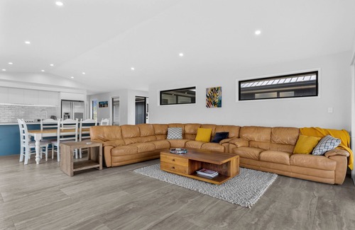 Mangawhai House | Whai Awa Retreat - Mangawhai Holiday Home