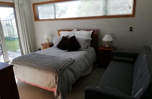 Christchurch Bed & Breakfast | Whaka Heights