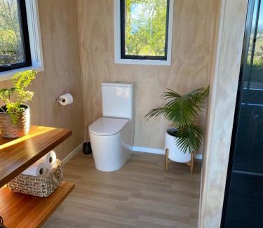 Kinloch Ski Chalet | Whakaipo Bay Cabin Retreat Taupo