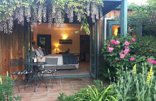 Acacia Bay Cabin | Whakaipo Lodge