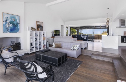 Whangateau House | Whakamaria - Leigh Holiday Home