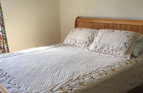 Tiddville Cottage | Whale Cove Cottage