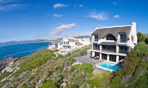 De Kelders Villa | Whale Huys Luxury Oceanfront Eco Villa