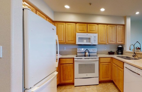 Depoe Bay Condo | Whale Pointe - Ocean Front 2Bd2Ba - Assignment 2
