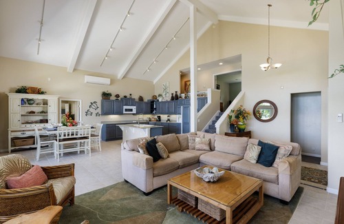 Puako House | Whale's Tail - Beachfront in Magical Puako! Beach outside the back door!