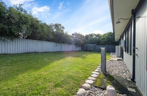 Augusta House | Whale Tails Augusta - stylishly modern in the town of Augusta