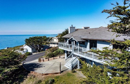 Dillon Beach House | Whale Watch FANTASTIC VIEWS Game Room Dog Friendly