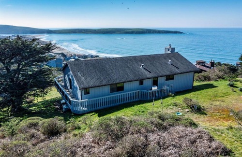 Dillon Beach House | Whale Watch FANTASTIC VIEWS Game Room Dog Friendly