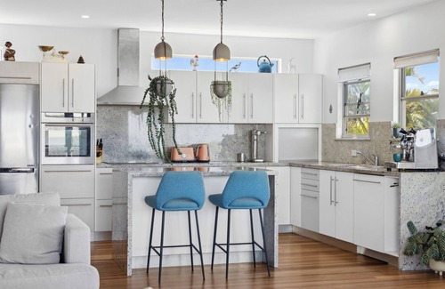 Corindi Beach Apartment | Whale Watchers- Pool, Pet-friendly, Ocean views, Sleeps 6