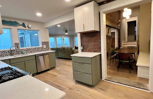 Eastport House | Whale Watching from the Deck/Fully Renovated by May 2025/All new furnishings