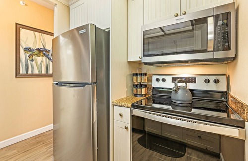 Kaanapali Condo | Whaler 518 Oceanview Studio Condo Condo by RedAwning