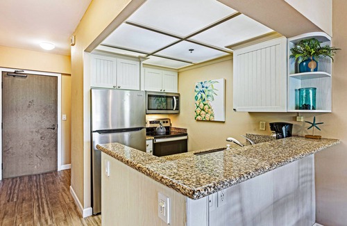 Kaanapali Condo | Whaler 518 Oceanview Studio Condo Condo by RedAwning