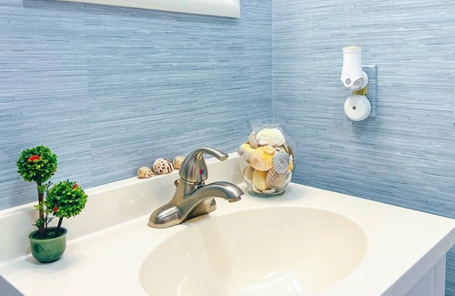 Nantucket House | Whaler's Inn