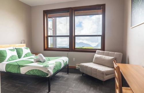 Tofino House | Whalers Guesthouse