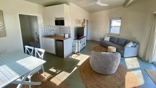 Bremer Bay Apartment | Whales and Bales