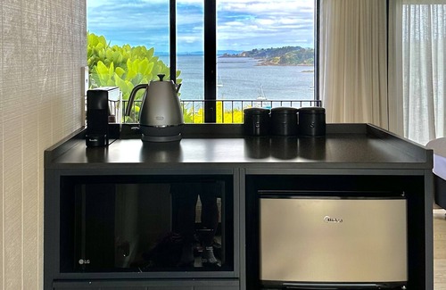 Oneroa House | Whare iti | You've Got It Maid