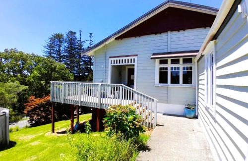 Mangapai Bed & Breakfast | Whareora Lodge