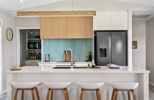 Wharewaka House | Wharewaka Escape | Modern 3BR Family Home Near Lake & Shops