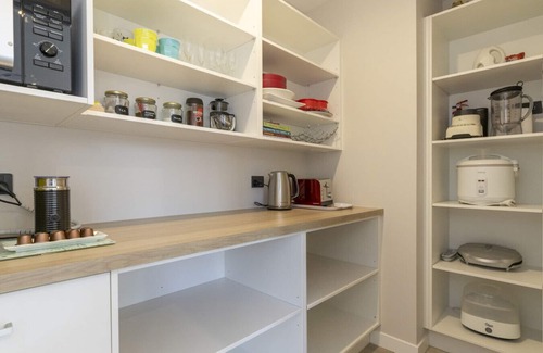 Wharewaka House | Wharewaka Escape | Modern 3BR Family Home Near Lake & Shops