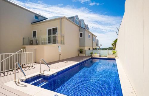 Narooma Apartment | Wharf Apartment Unit 5