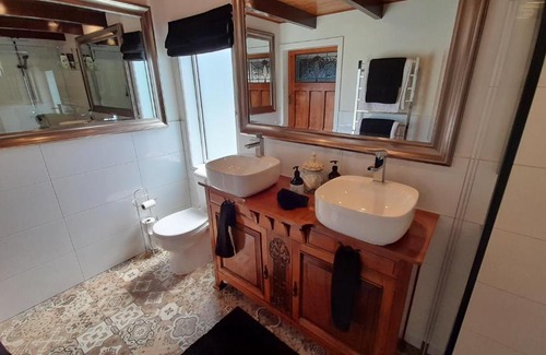 Wellsford Ski Chalet | Wharfe Cottage