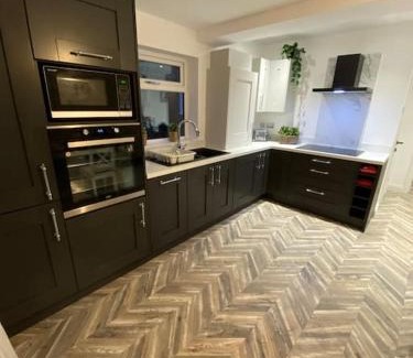 Thornton-Cleveleys House | Wharfedale Lodge- Bungalow-3 Bed, 2 bath, Amazing!