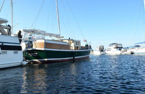 Friday Harbor Bed & Breakfast | Wharfside Bed & Breakfast