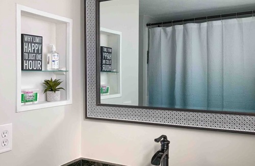 Dixieland Apartment | What you need in Lakeland!