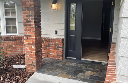 Longwood House | WHEELCHAIR ACCESSIBLE 3 Bedroom 2 Bathroom Home